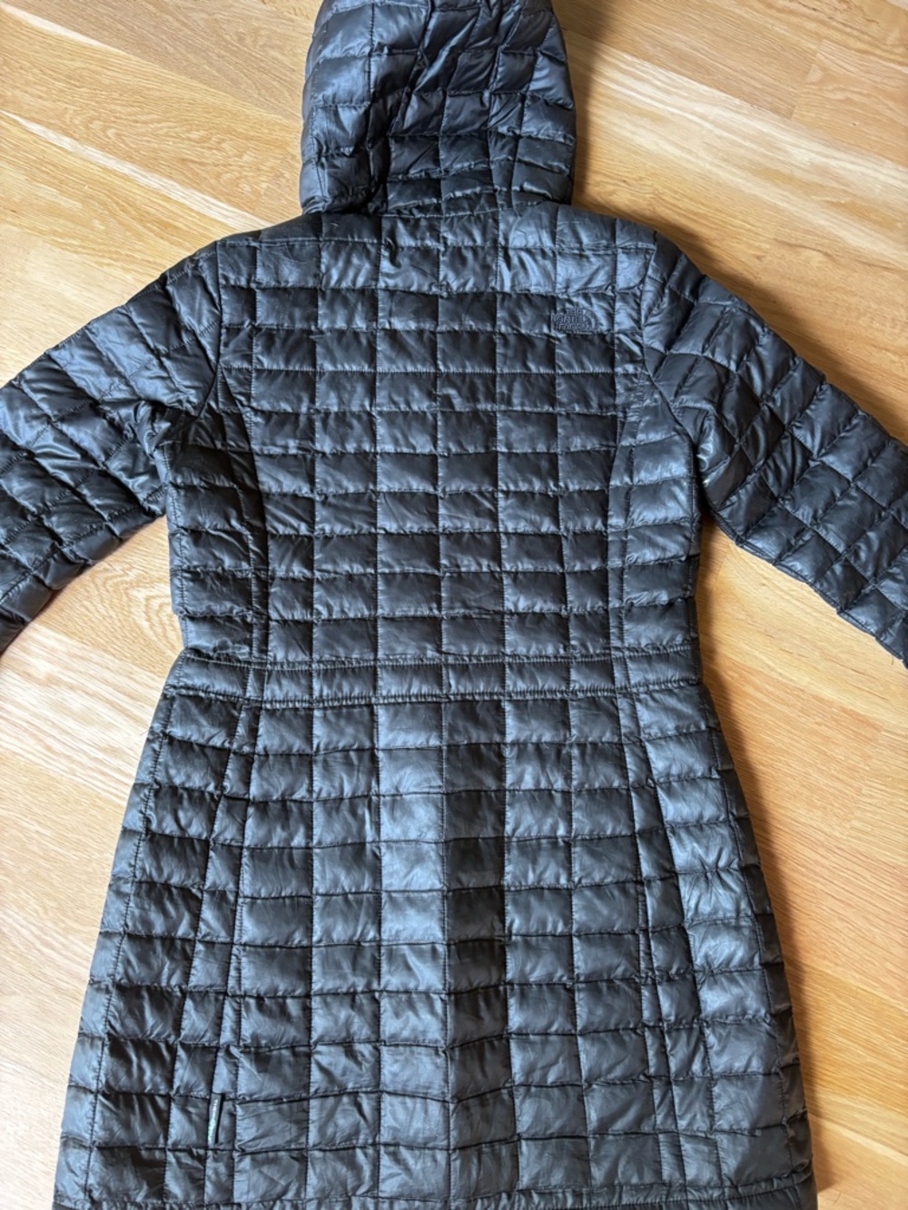 The North Face Thermaboll Women's Puffer Jacket - Picture 8 of 10